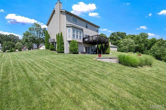 2 Doe Valley Court, O'fallon, MO 63366