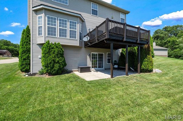 2 Doe Valley Court, O'fallon, MO 63366