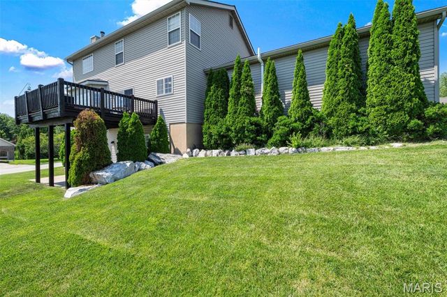 2 Doe Valley Court, O'fallon, MO 63366