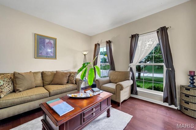 2 Doe Valley Court, O'fallon, MO 63366