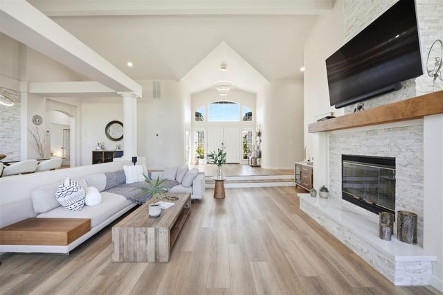 1355 Sonnys Way, Hollister, CA 95023