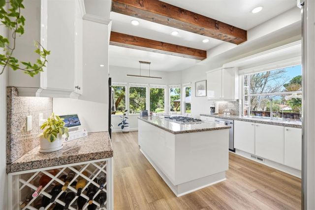 1355 Sonnys Way, Hollister, CA 95023