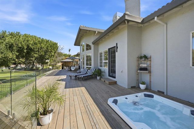 1355 Sonnys Way, Hollister, CA 95023