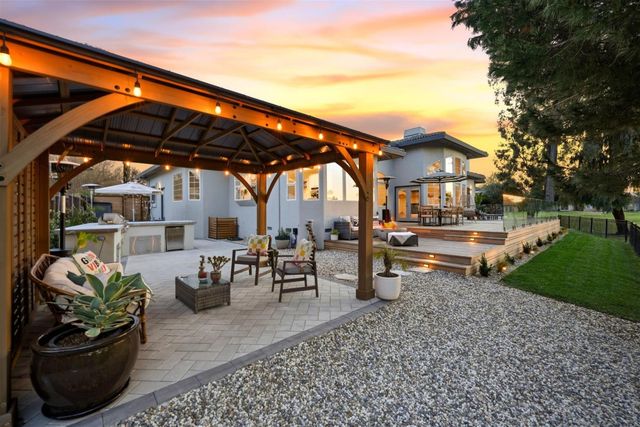 1355 Sonnys Way, Hollister, CA 95023