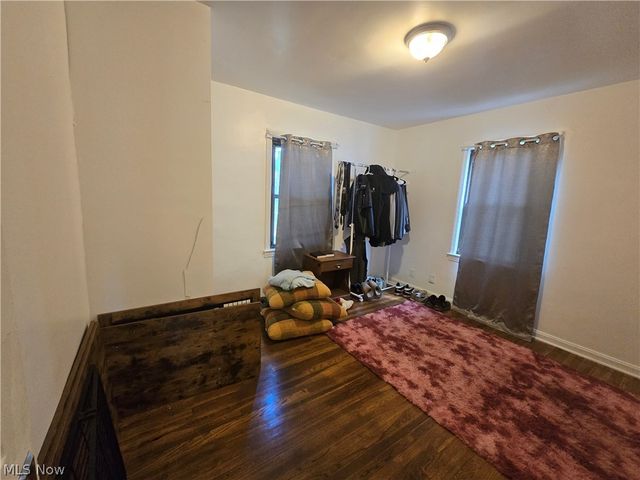15908 Invermere Avenue, Cleveland, OH 44128