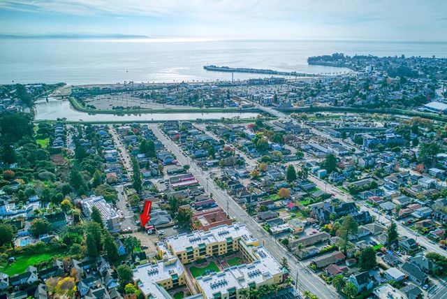 338 Ocean Street, Santa Cruz, CA 95060