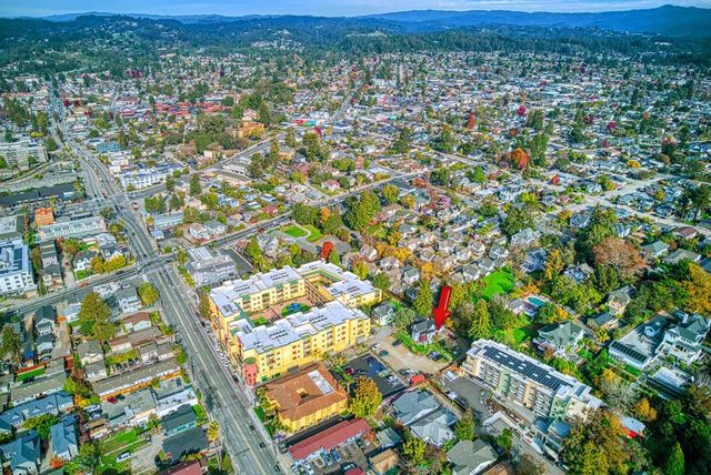 338 Ocean Street, Santa Cruz, CA 95060