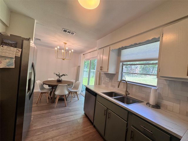 6908 Pondsdale LN, Austin, TX 78724