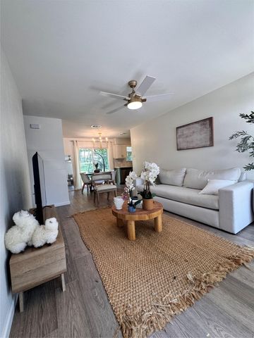 6908 Pondsdale LN, Austin, TX 78724