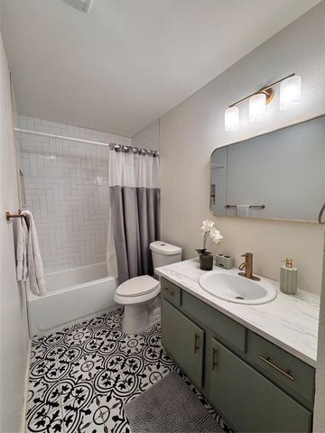 6908 Pondsdale LN, Austin, TX 78724
