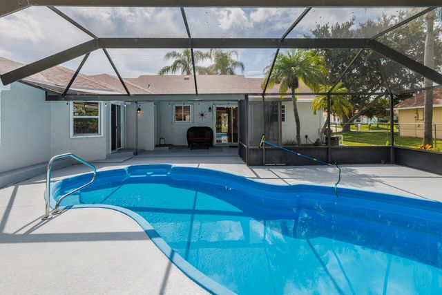 2502 SE UNIVERSITY Terrace, Port St. Lucie, Port St Lucie, FL 34952