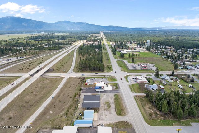 30500 N Old Highway 95, Athol, ID 83801