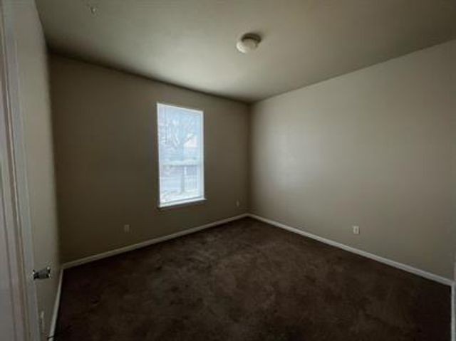 1013 Fir LN, Lockhart, TX 78644