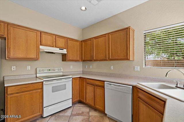 9945 E FAIRVIEW Avenue, Mesa, AZ 85208