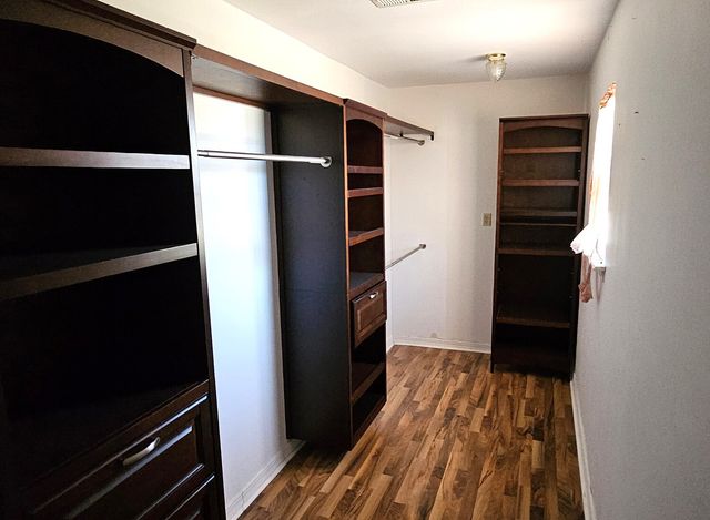 103 Lakewood Point Drive, Bossier City, LA 71111