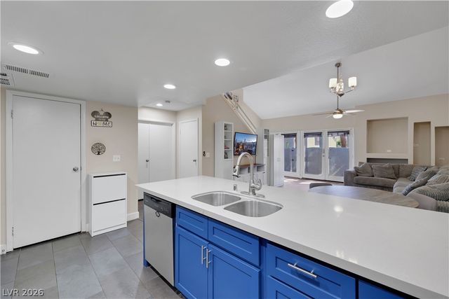 5635 Vineyard Lane 5635, Las Vegas, NV 89110