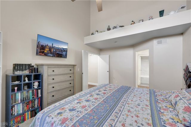 5635 Vineyard Lane 5635, Las Vegas, NV 89110