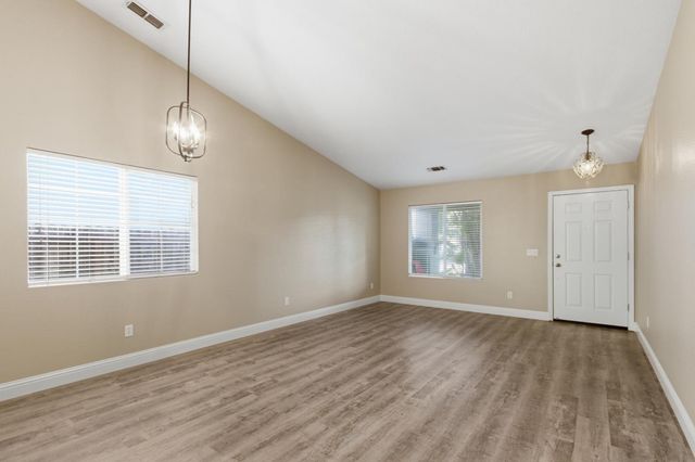 2089 Patriotic Dr, Atwater, CA 95301