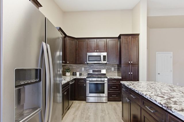 2089 Patriotic Dr, Atwater, CA 95301