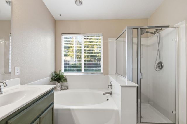 2089 Patriotic Dr, Atwater, CA 95301