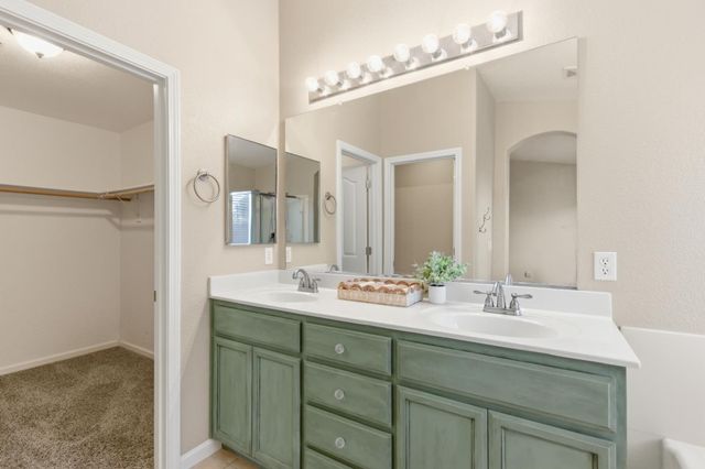 2089 Patriotic Dr, Atwater, CA 95301