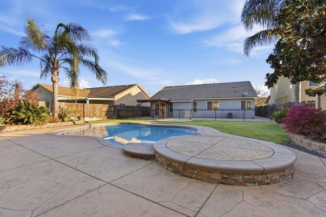 2089 Patriotic Dr, Atwater, CA 95301