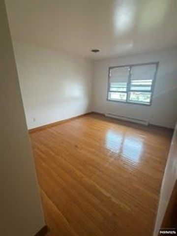 244 Summit Avenue 2, Lyndhurst, NJ 07071
