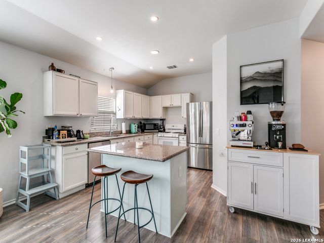 6602 Ivywood Dr, San Antonio, TX 78249