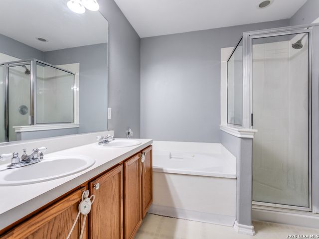 6602 Ivywood Dr, San Antonio, TX 78249