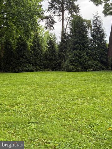 3809 KENILWORTH DRWY, Chevy Chase, MD 20815