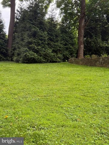 3809 KENILWORTH DRWY, Chevy Chase, MD 20815