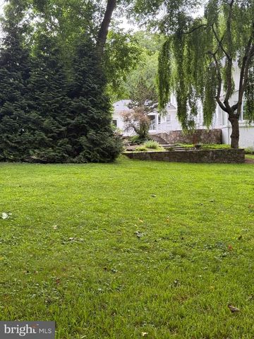 3809 KENILWORTH DRWY, Chevy Chase, MD 20815