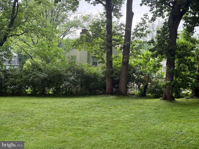 3809 KENILWORTH DRWY, Chevy Chase, MD 20815