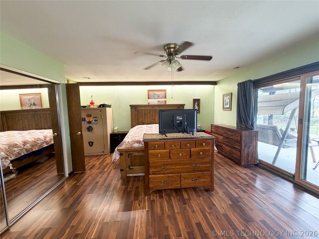 2210 W Golf Course Road, Tahlequah, OK 74464