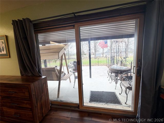 2210 W Golf Course Road, Tahlequah, OK 74464