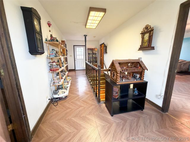 2210 W Golf Course Road, Tahlequah, OK 74464