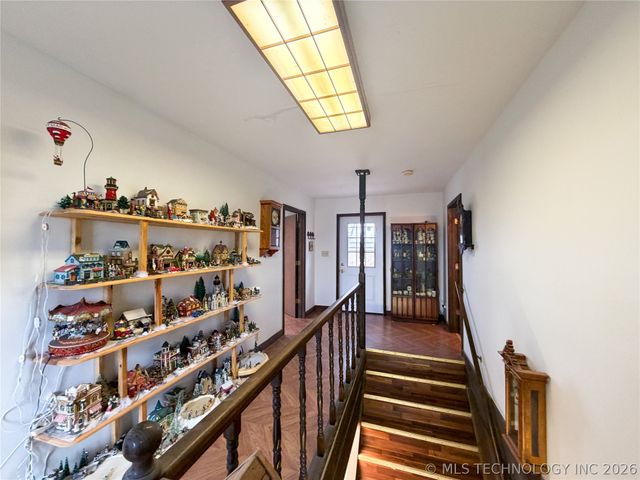 2210 W Golf Course Road, Tahlequah, OK 74464