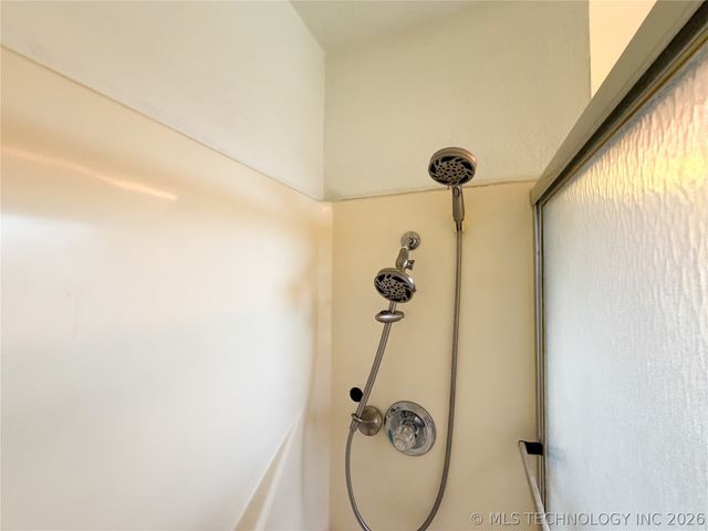 2210 W Golf Course Road, Tahlequah, OK 74464