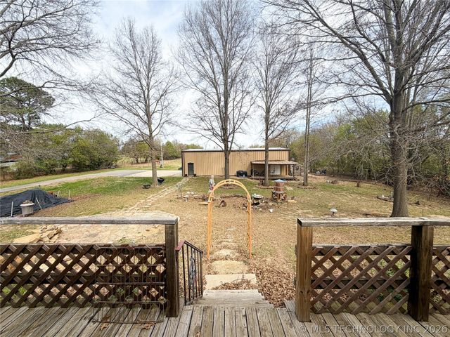 2210 W Golf Course Road, Tahlequah, OK 74464
