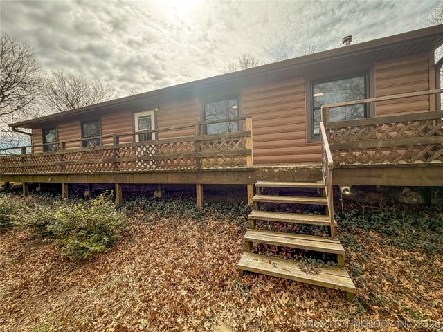 2210 W Golf Course Road, Tahlequah, OK 74464