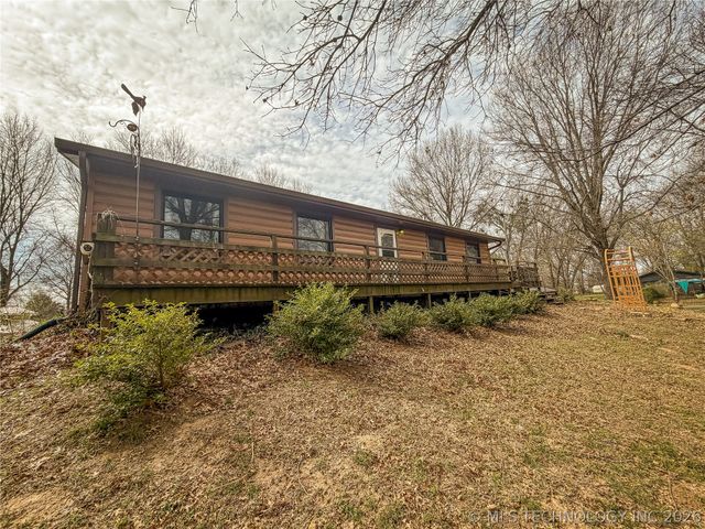 2210 W Golf Course Road, Tahlequah, OK 74464
