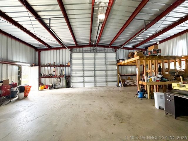 2210 W Golf Course Road, Tahlequah, OK 74464