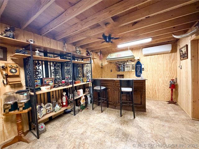 2210 W Golf Course Road, Tahlequah, OK 74464
