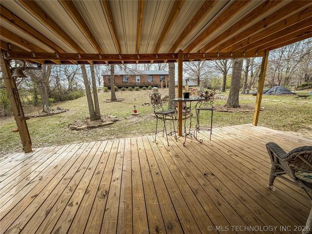 2210 W Golf Course Road, Tahlequah, OK 74464