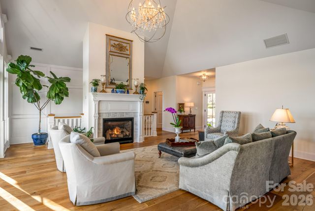 89 N Snow Ridge Drive 13, Hendersonville, NC 28792