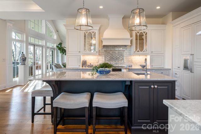 89 N Snow Ridge Drive 13, Hendersonville, NC 28792