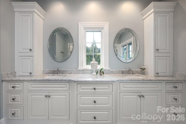 89 N Snow Ridge Drive 13, Hendersonville, NC 28792