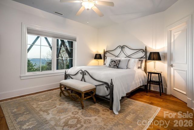 89 N Snow Ridge Drive 13, Hendersonville, NC 28792