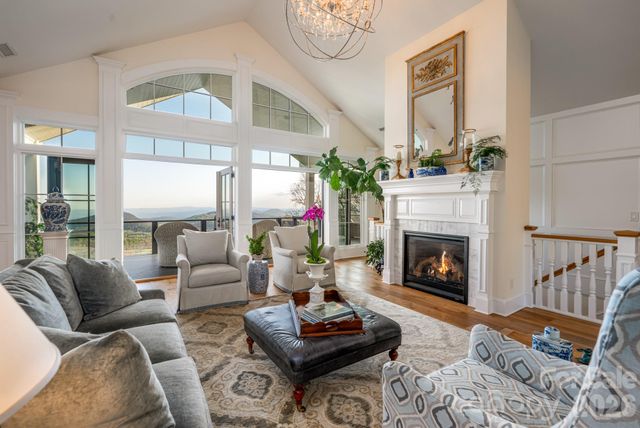 89 N Snow Ridge Drive 13, Hendersonville, NC 28792