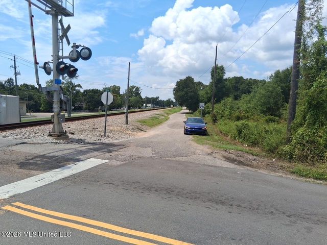 744 S Railroad Street, Gulfport, MS 39507